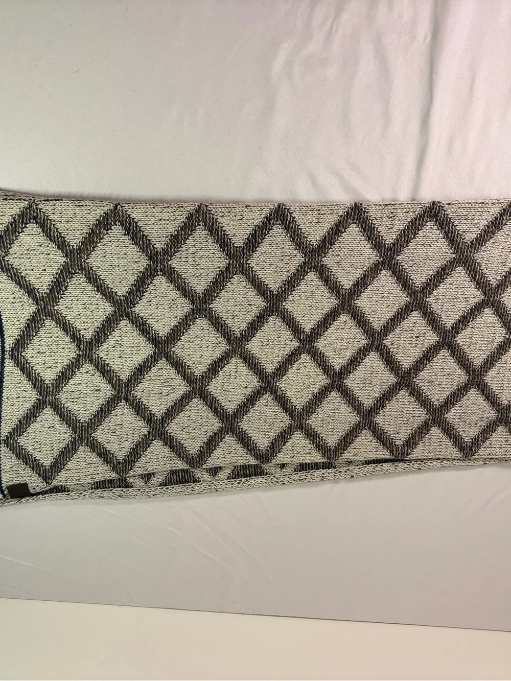 Simply Noelle Cream & Black Diamond Knit scarf
